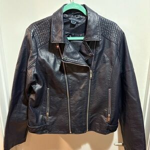 French Connection faux leather embossed moto jacket. Removable faux fur collar